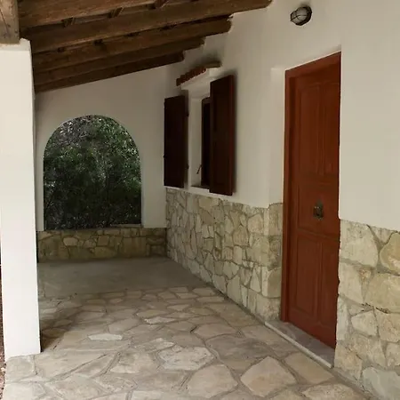 Holiday home Skinari - 3br - Beachfront Antipaxos