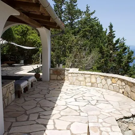 Skinari - 3br - Beachfront * Antipaxos