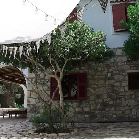 Holiday home Skinari - 3br - Beachfront *